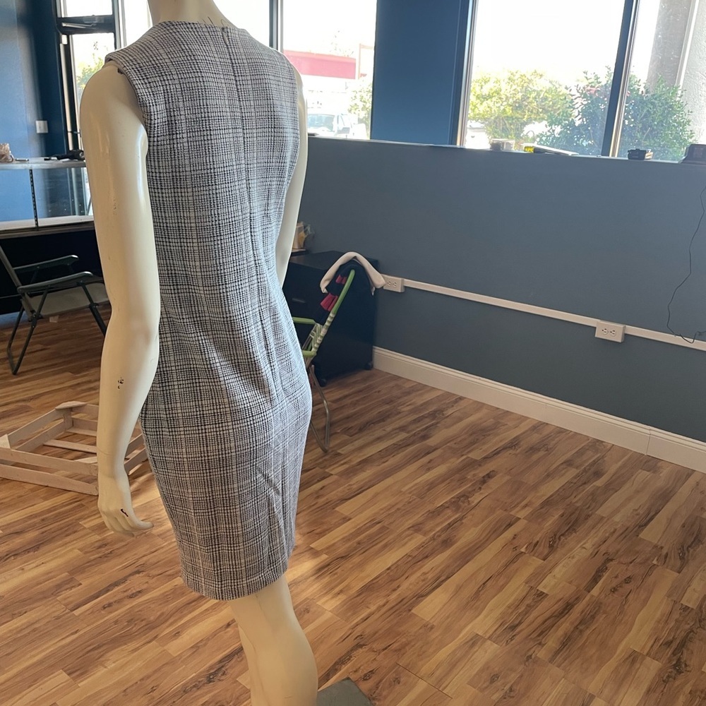 Women’s Calvin Klein dress - Picture 2 of 2